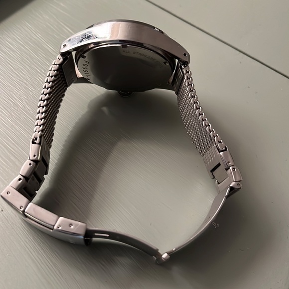 Fossil Watch - Picture 3 of 3